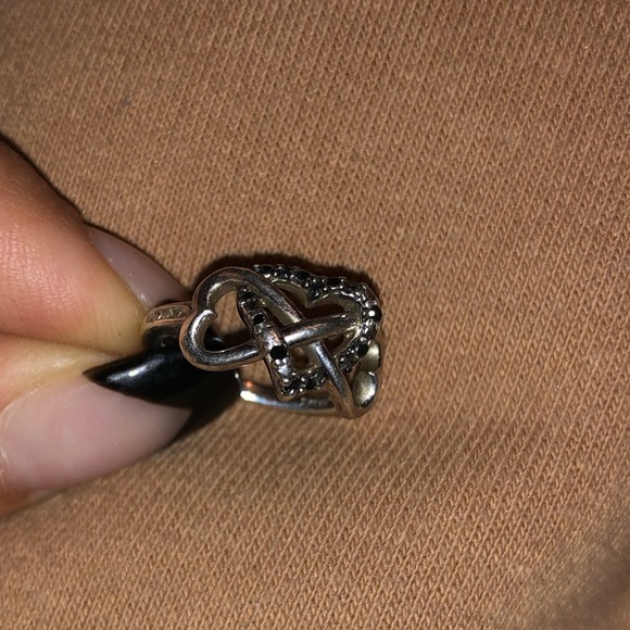 Kay Jewelers black & white Diamond heart ring - Picture 7 of 8